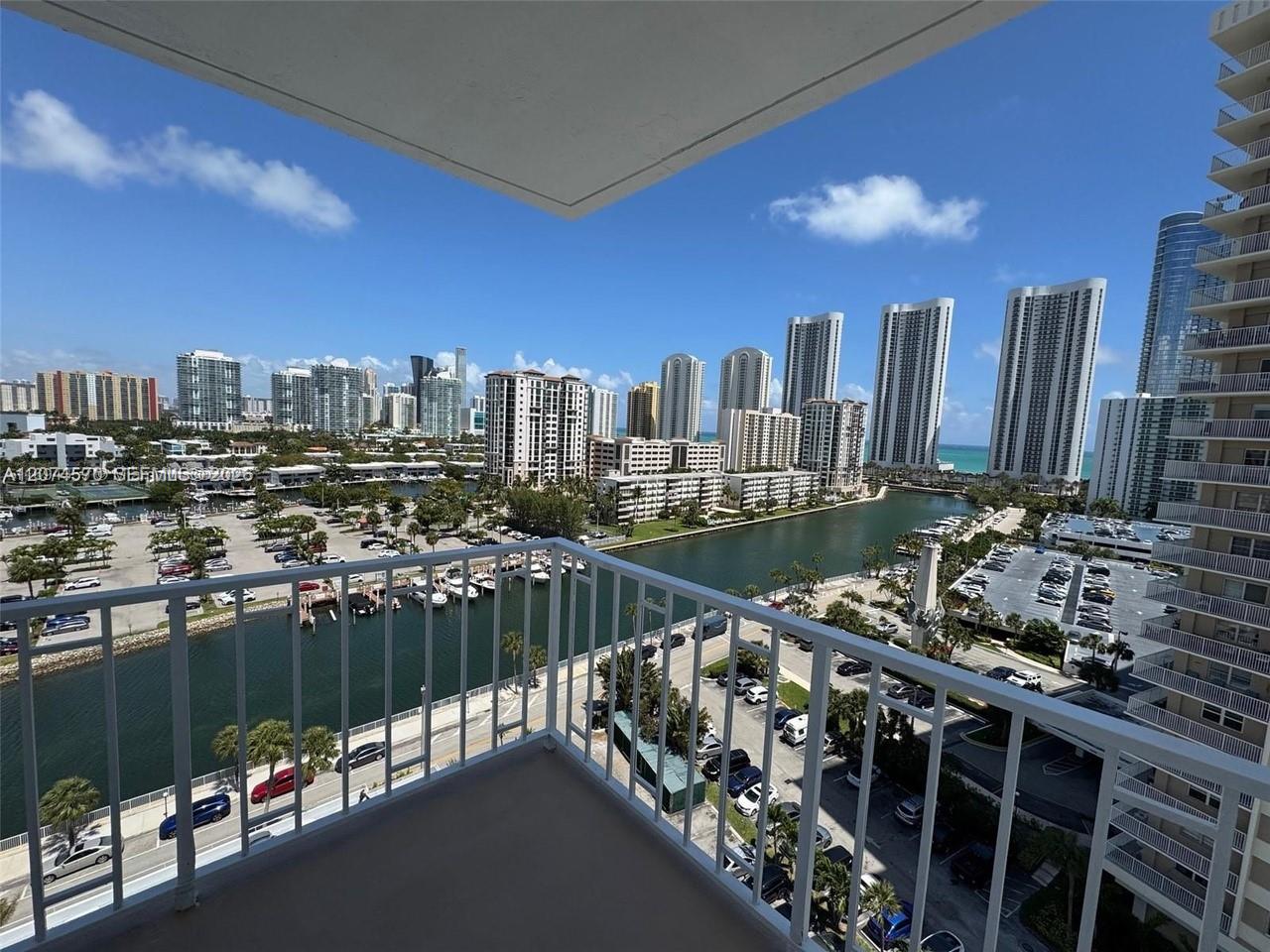 500 Bayview Dr # 1231 — Photo 3
