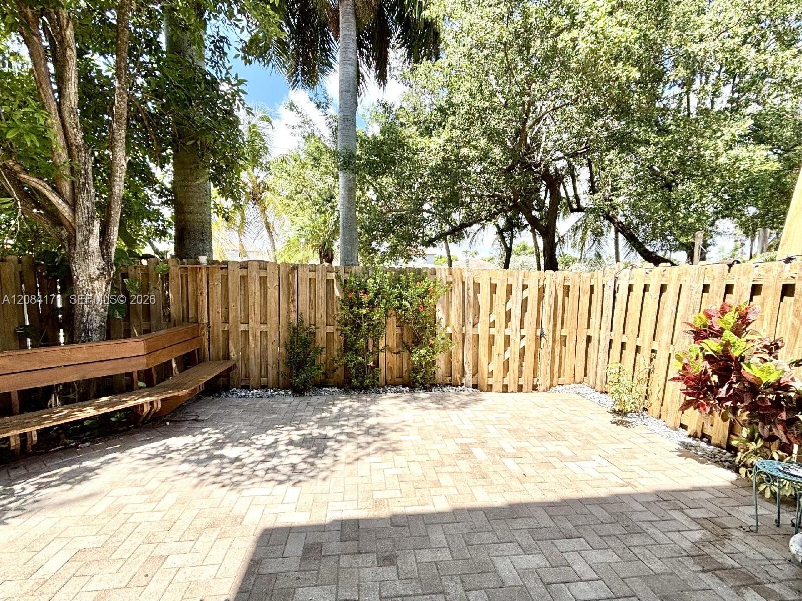 21436 SW 86th Pl — Photo 2