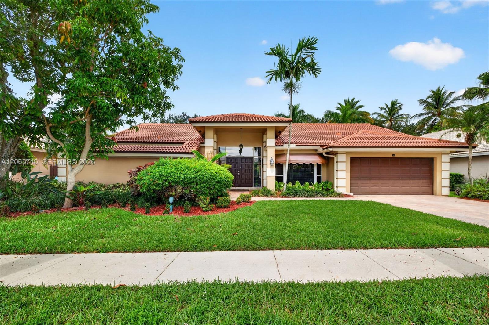 581 NW 110th Ave, Plantation FL 33324