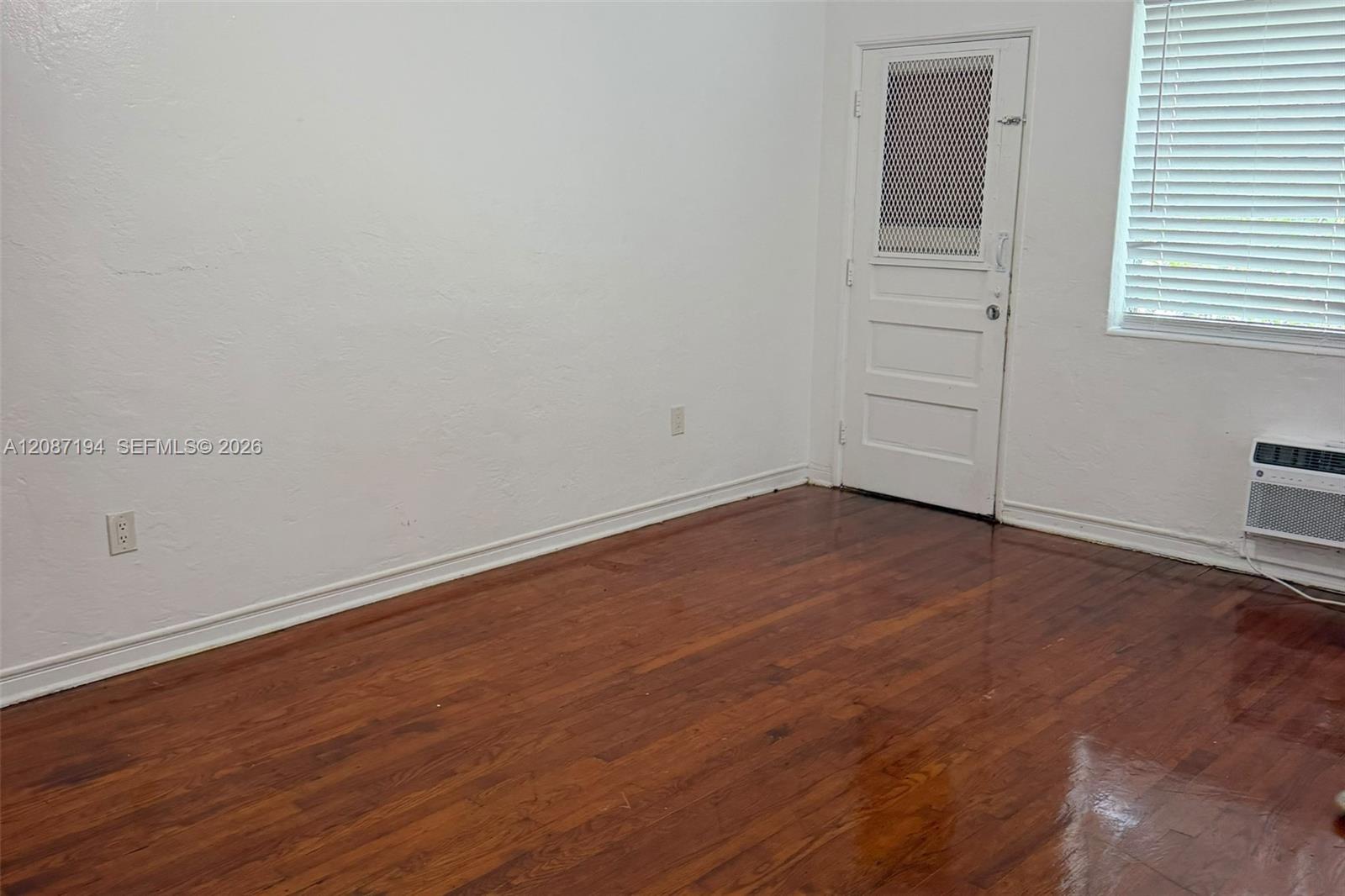 8020 Abbott Ave # 7 — Photo 4