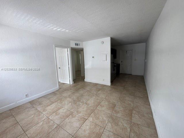 608 5th St # 3 — Photo 2