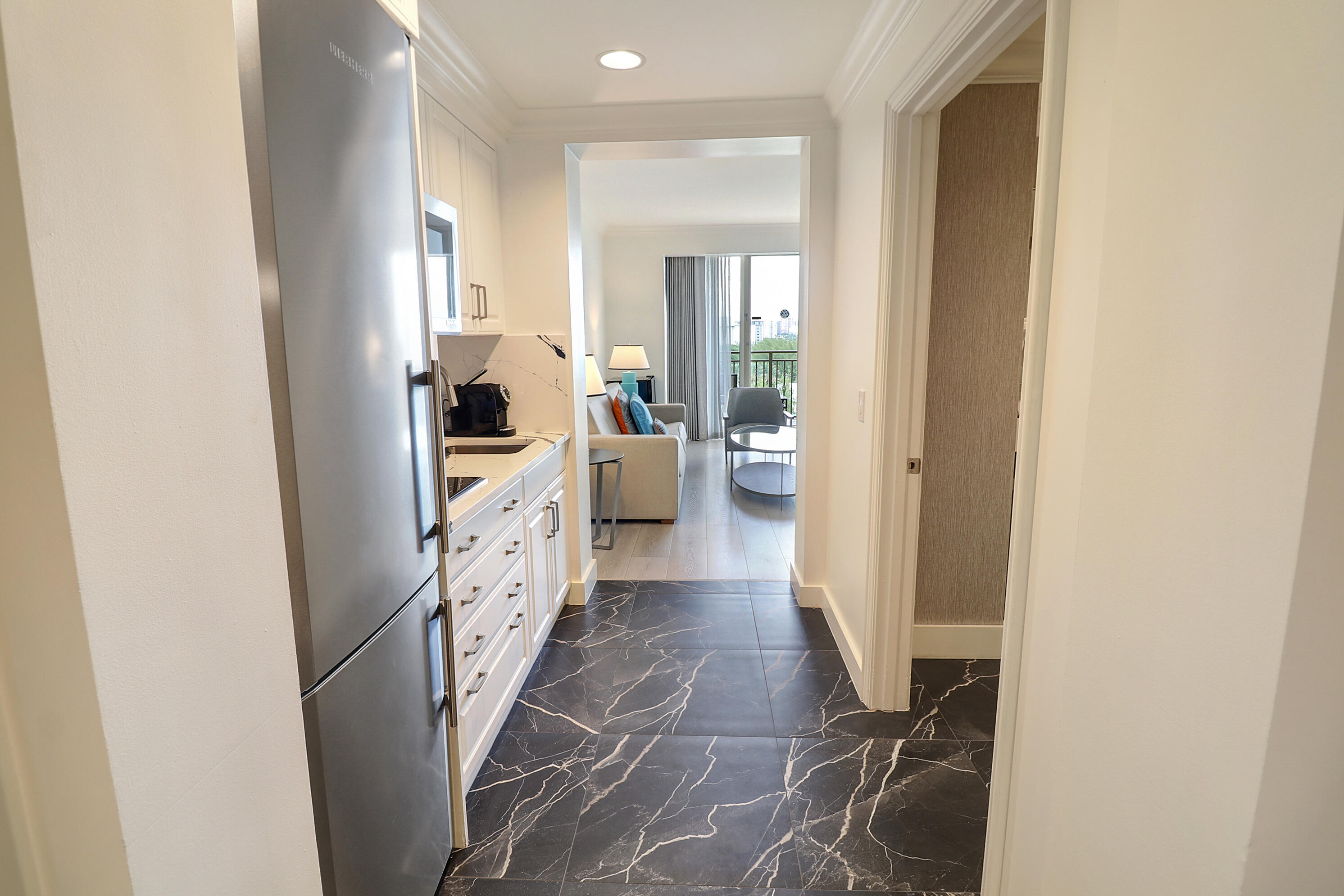 601 N Fort Lauderdale Beach Boulevard # 910 — Photo 4