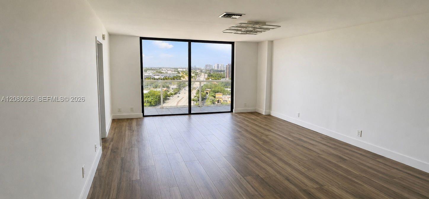 13499 Biscayne Blvd # PH1701 — Photo 2