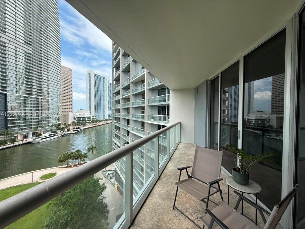 475 Brickell Ave # 1012, Miami FL 33131