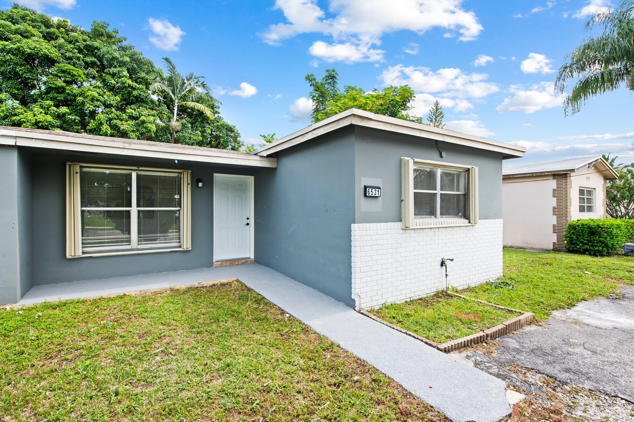 6531 SW 19TH Street, North Lauderdale FL 33068
