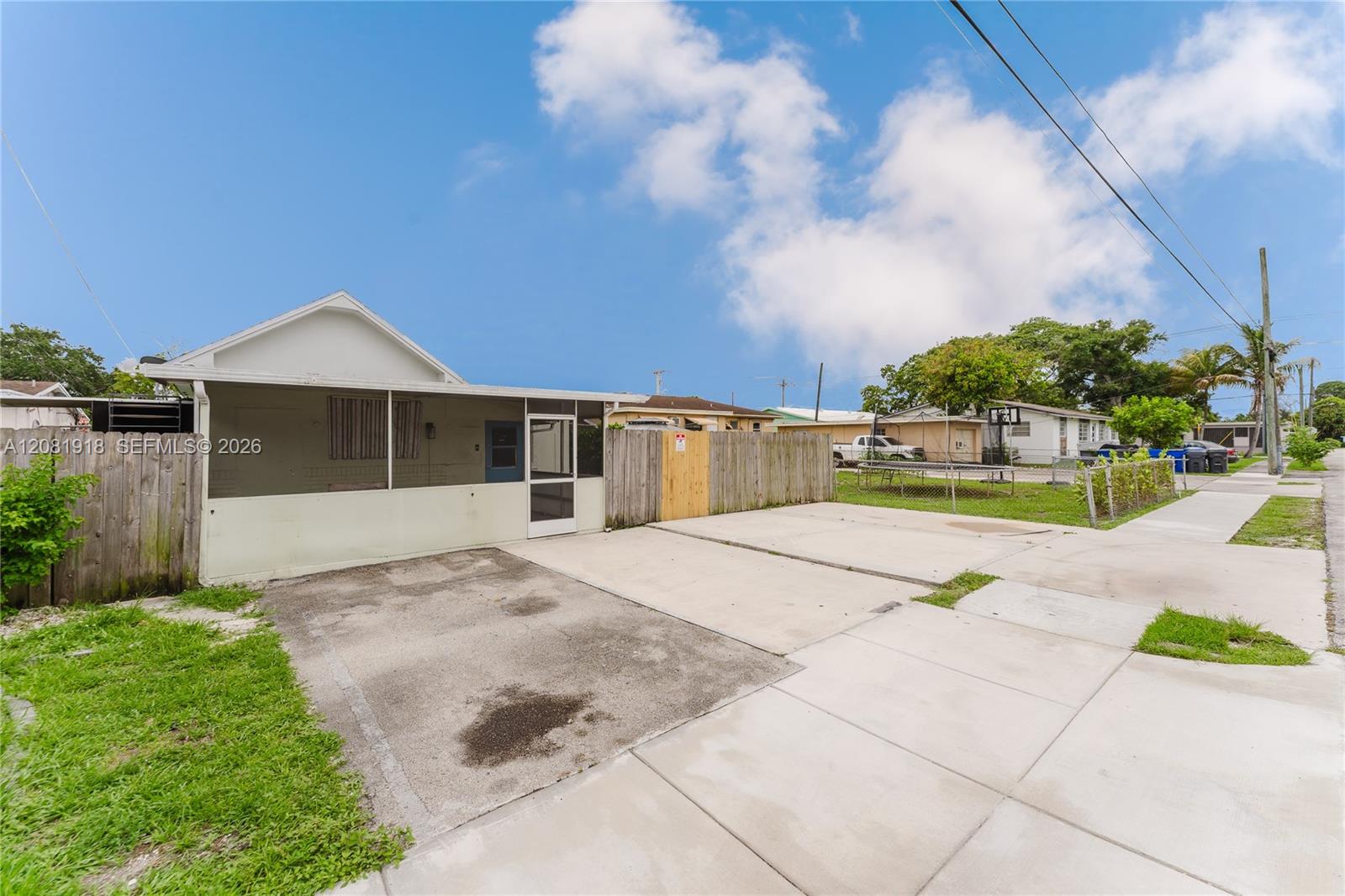 5737 Grant St — Photo 2