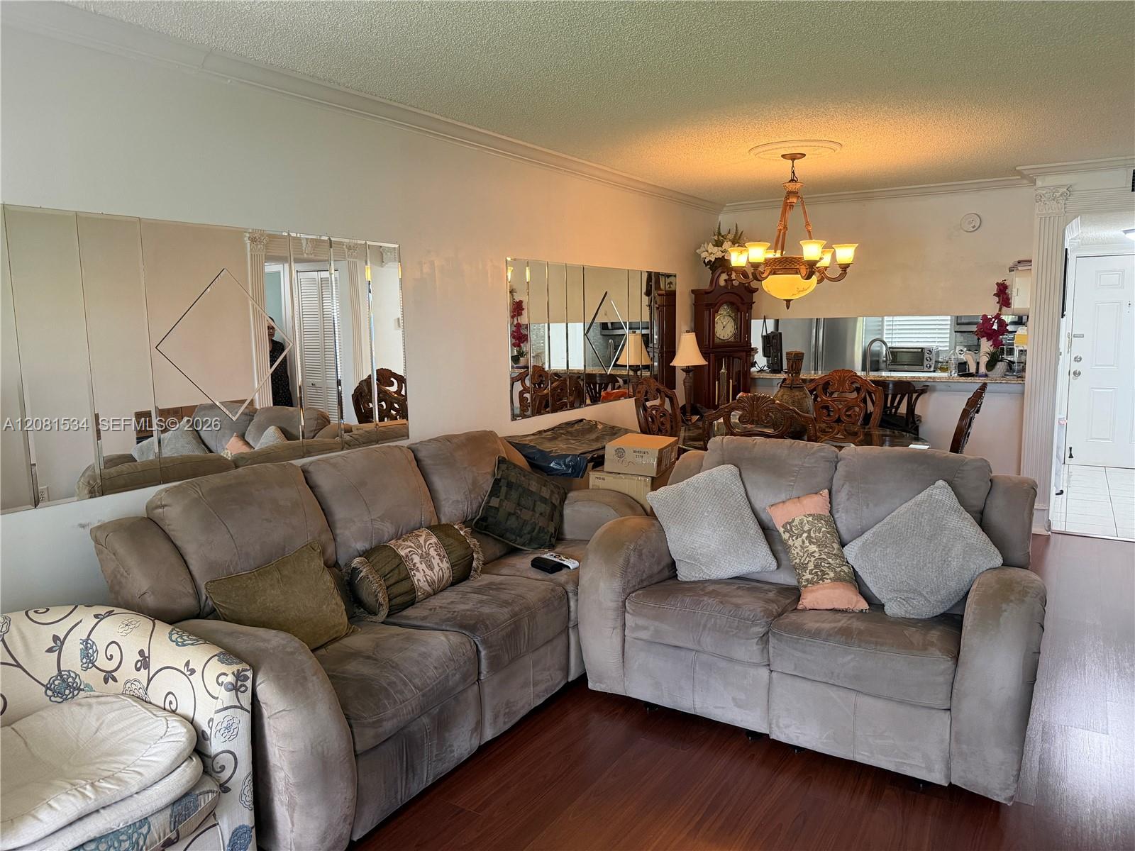 8600 N Sherman Cir # 103 — Photo 3