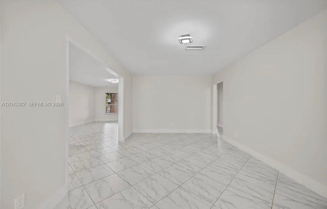 5300 Adams St — Photo 4