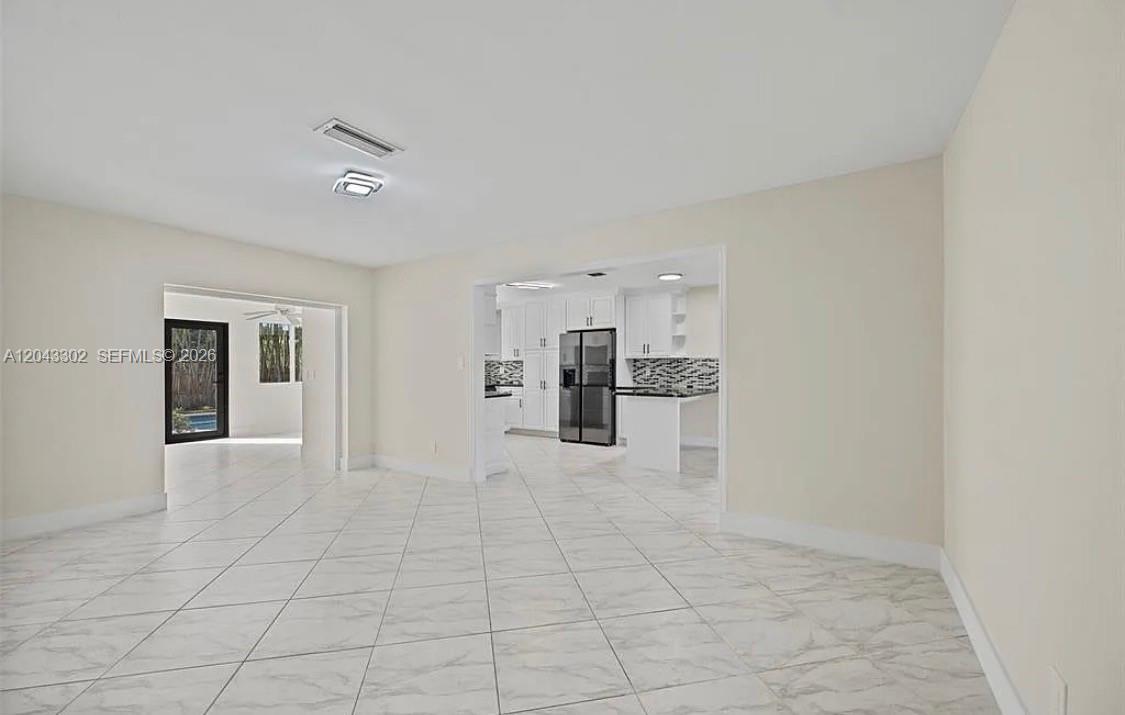 5300 Adams St — Photo 5