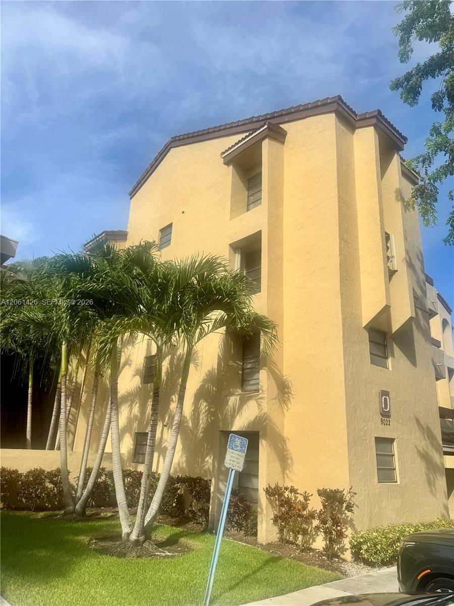 9022 SW 123rd Ct # 201, Miami FL 33186