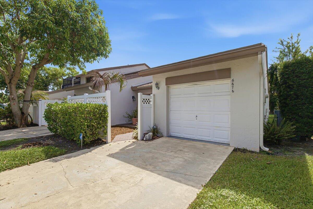 6676 Canary Palm Circle # 19 — Photo 2