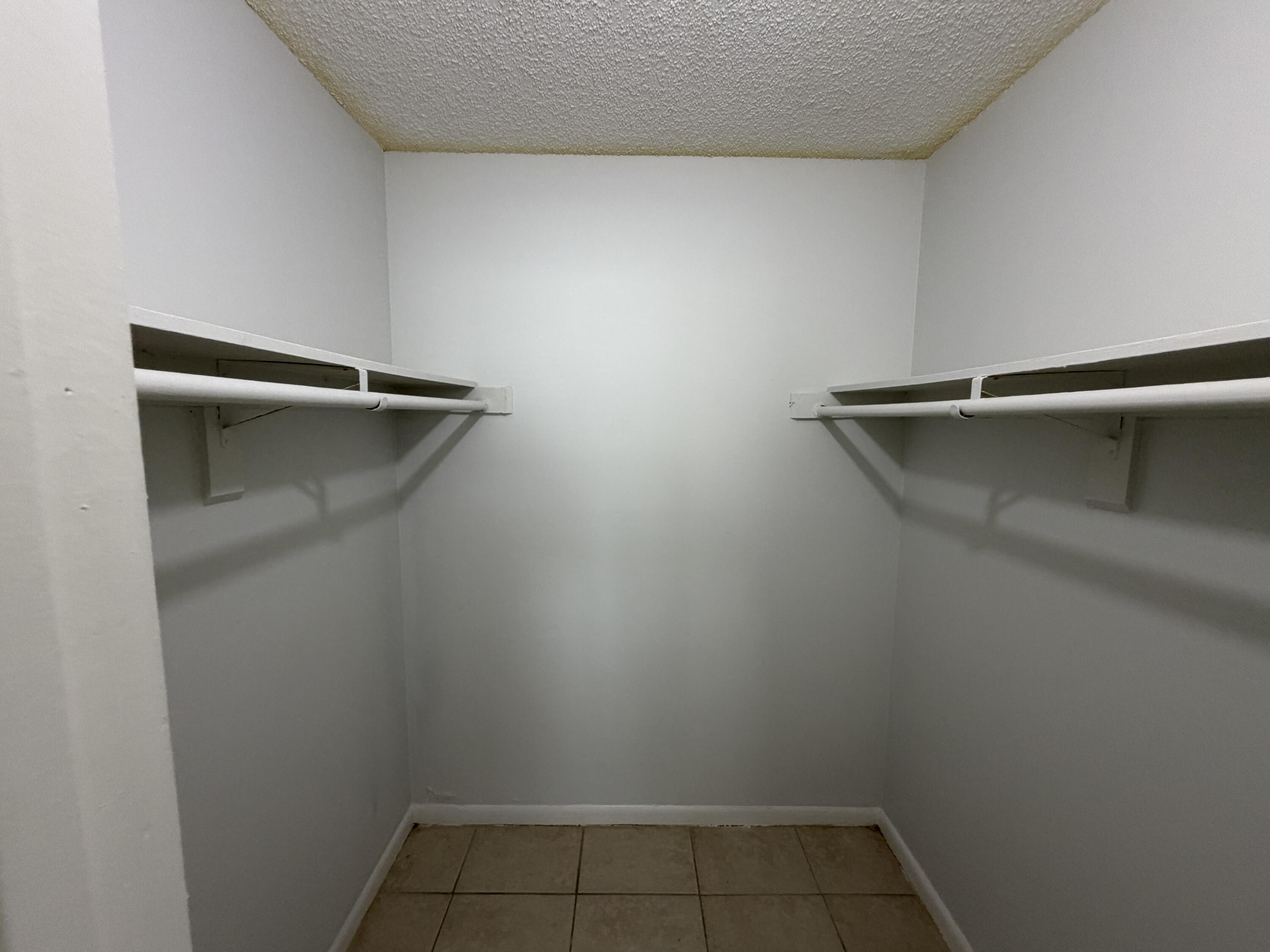 4160 NW 21st Street — Photo 3