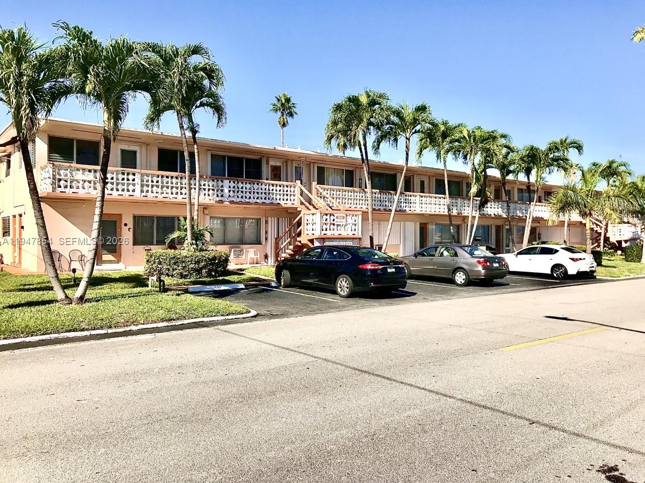 900 SW 11th Ave # 7C, Hallandale Beach FL 33009