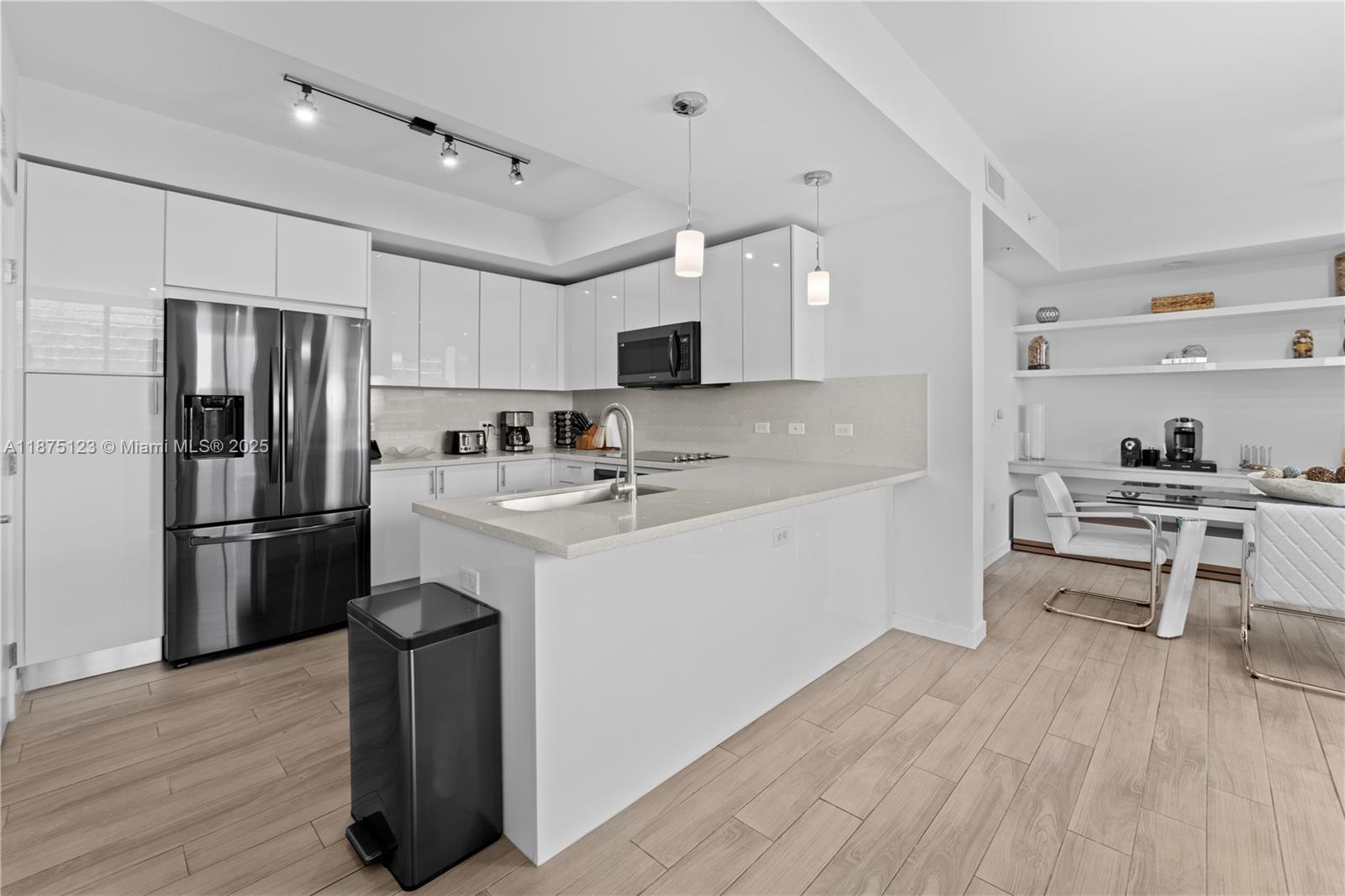 999 SW 1st Ave # 3304, Miami FL 33130