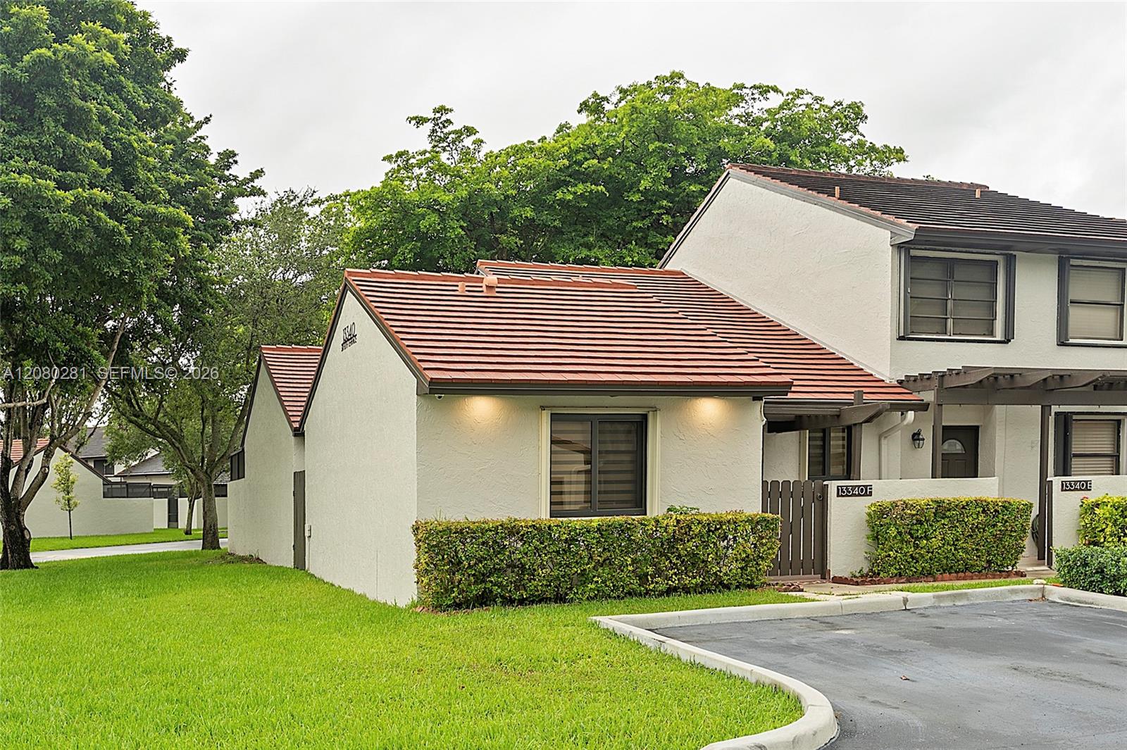 13340 SW 90th Ter # F — Photo 2