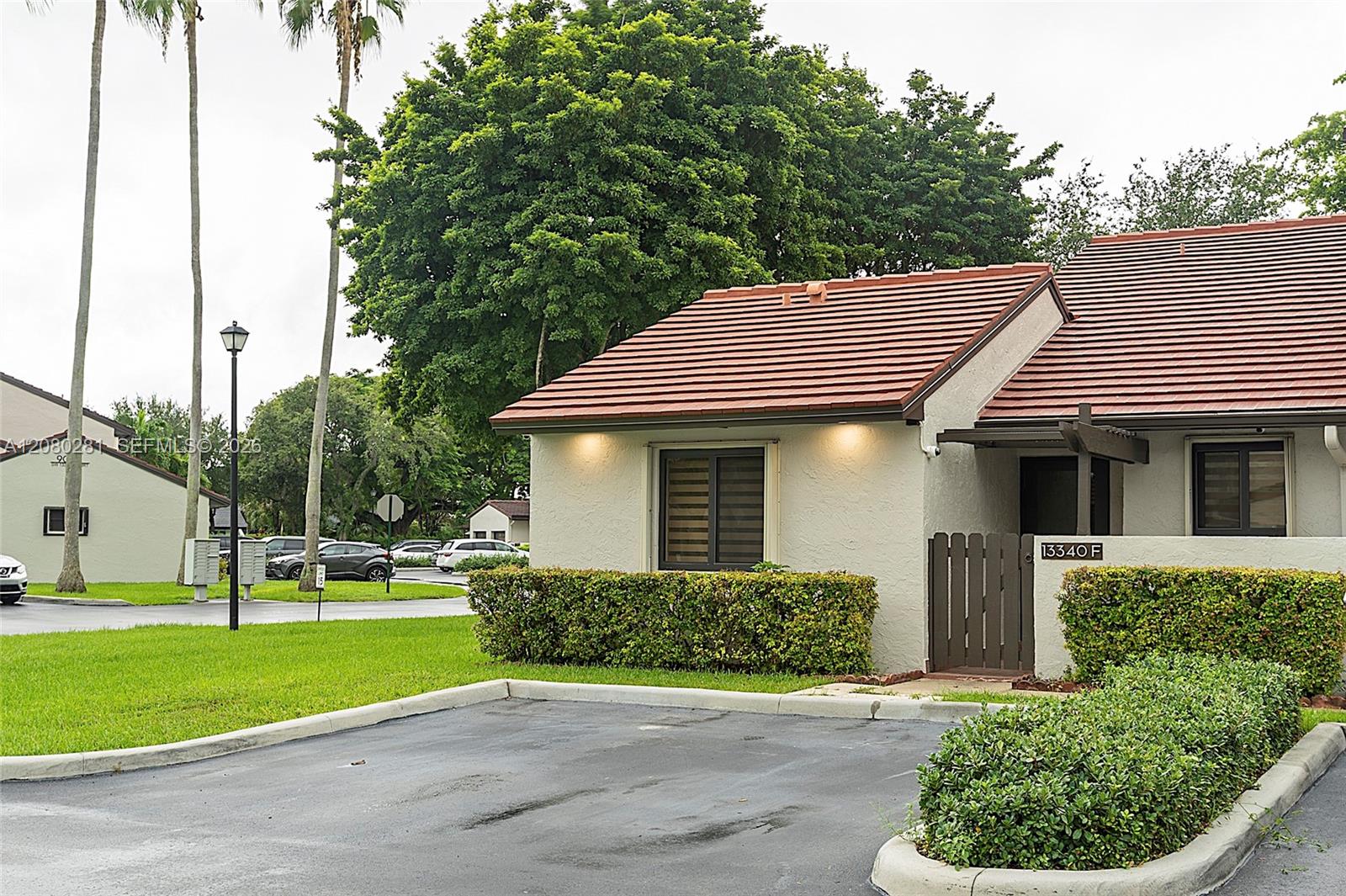 13340 SW 90th Ter # F — Photo 3