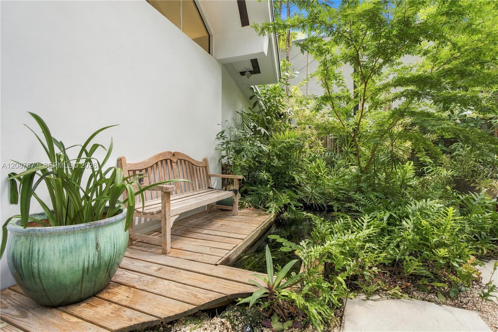 4005 S Loquat Ave — Photo 5