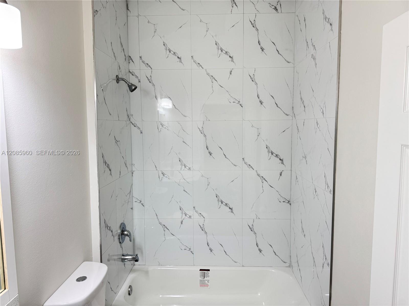 5044 SW 139th Ave — Photo 4