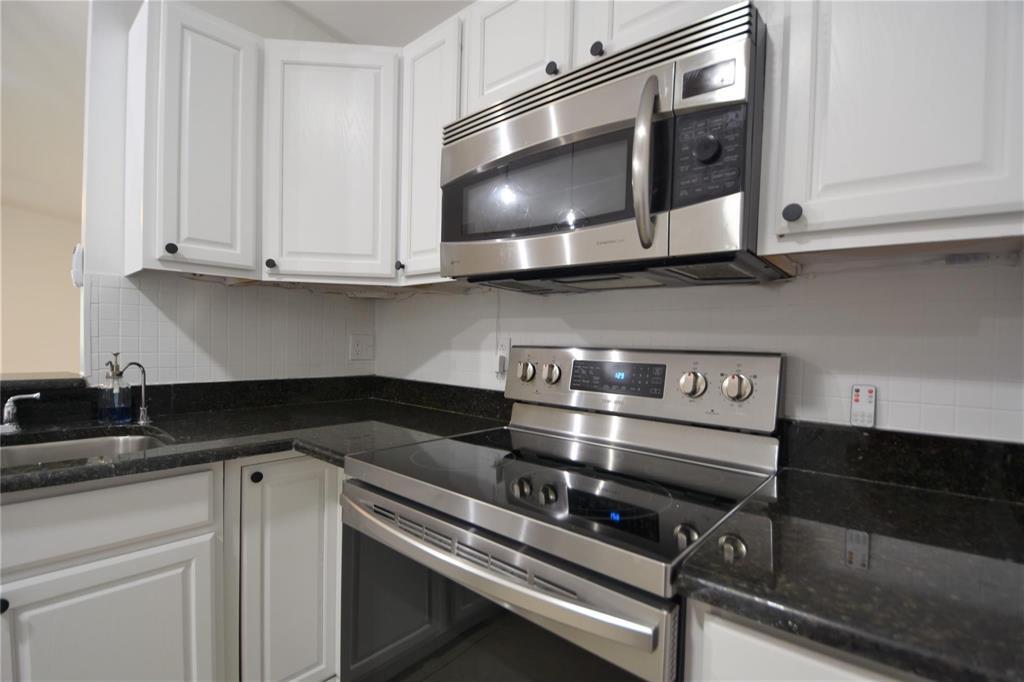 514 WOODGATE Circle # C — Photo 4