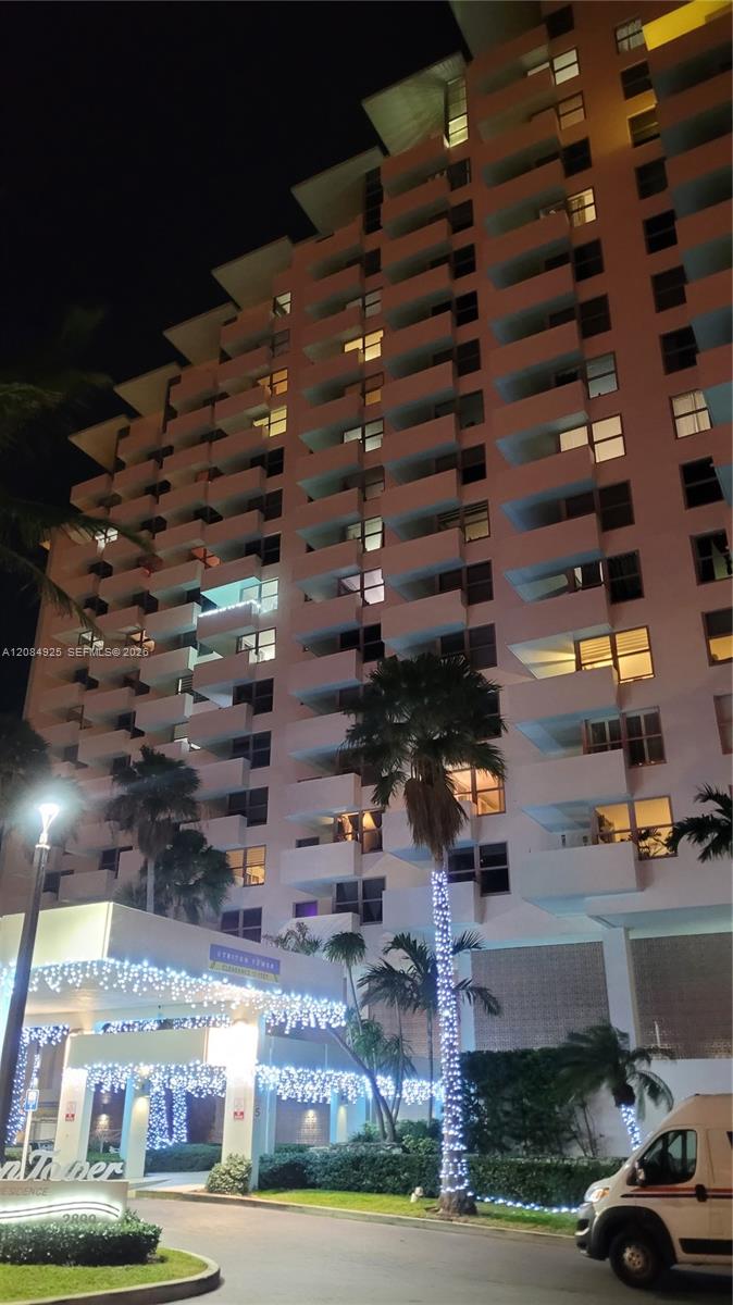 2899 Collins Ave # 606 — Photo 3