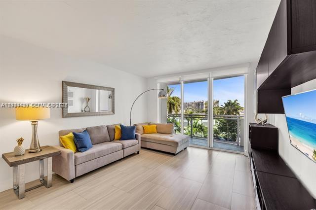 3001 S Ocean Dr # 433 — Photo 5