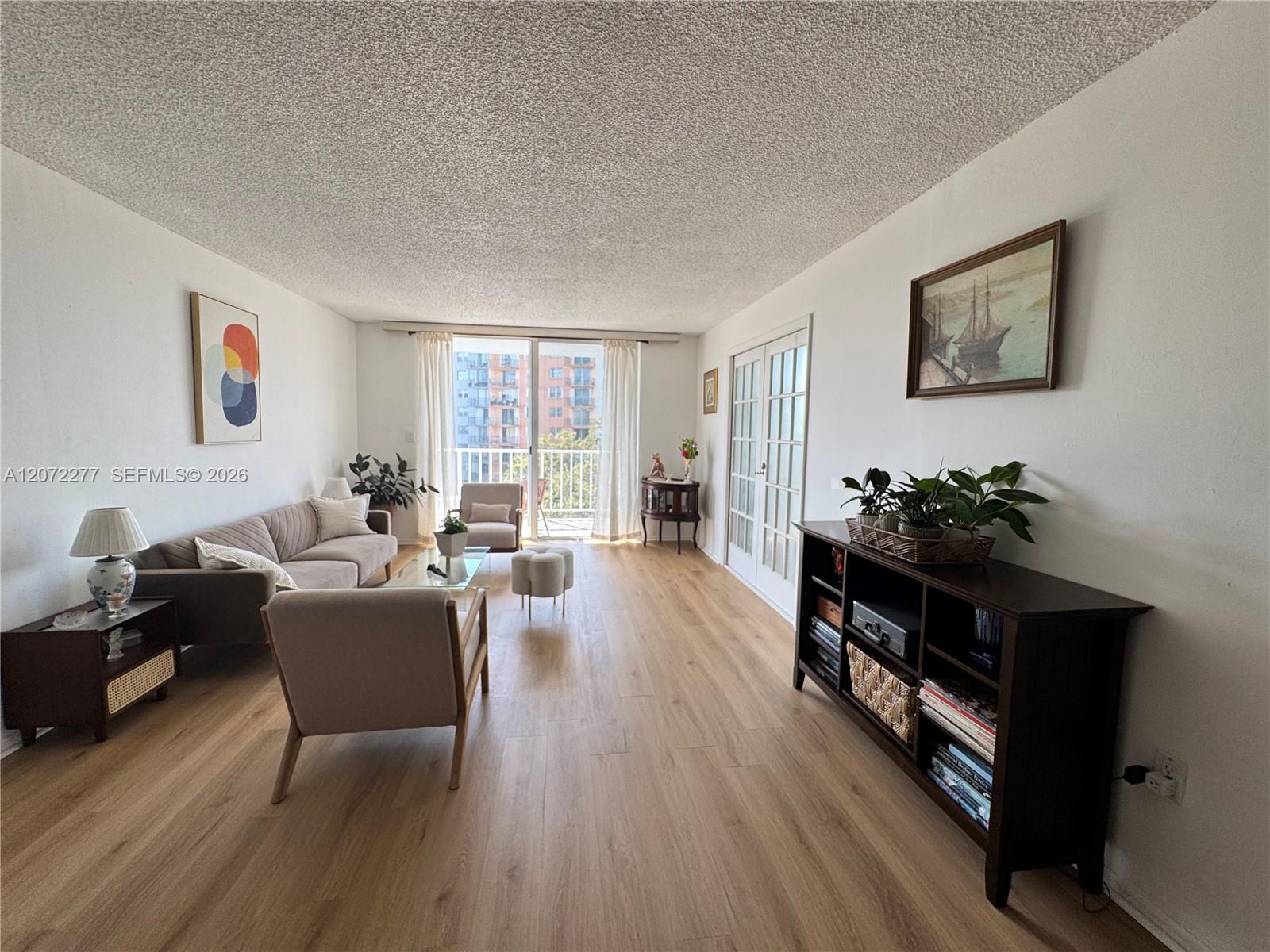 1470 NE 125th Ter # 407 — Photo 3