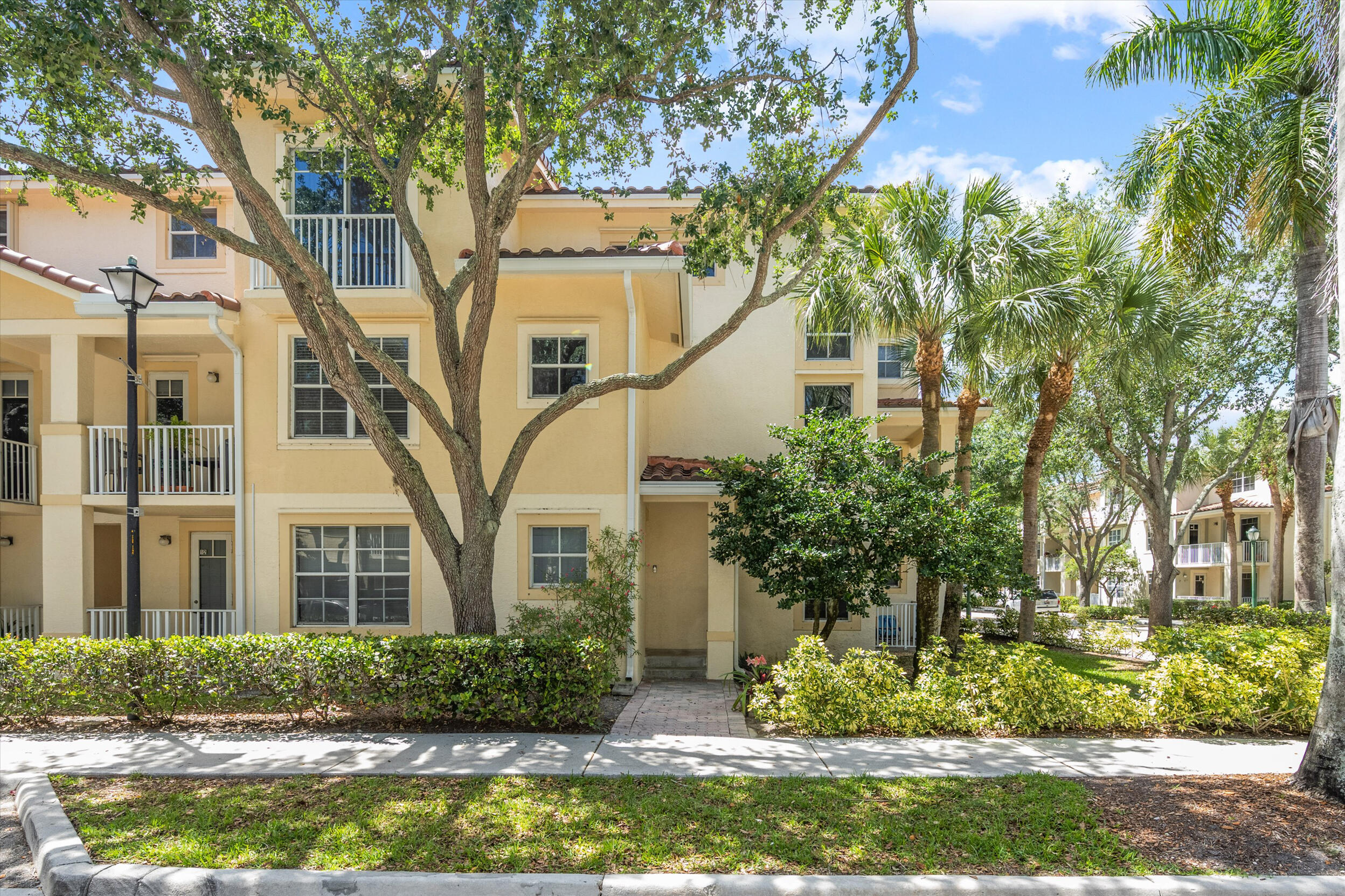 4822 Chancellor Drive # 23, Jupiter FL 33458