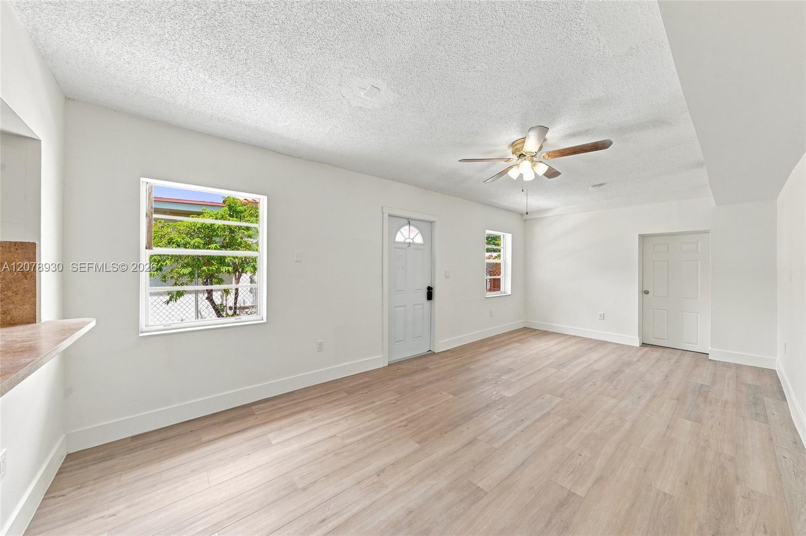 402 NW 44th Ave # 1 — Photo 2