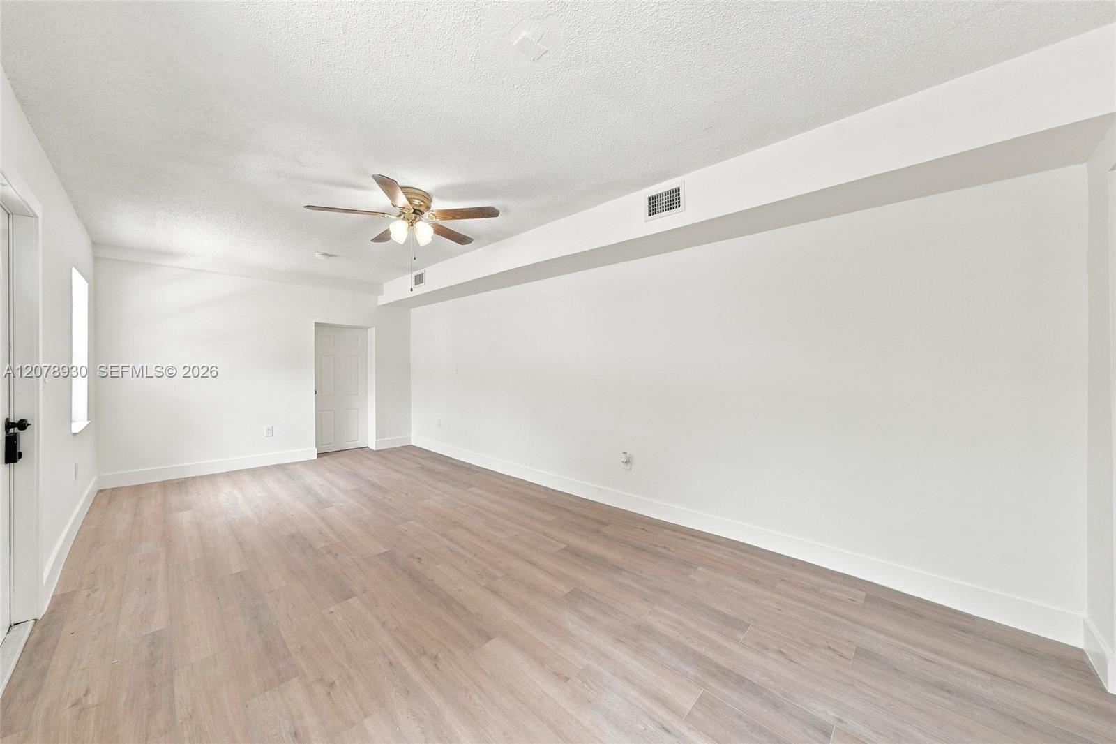 402 NW 44th Ave # 1 — Photo 3
