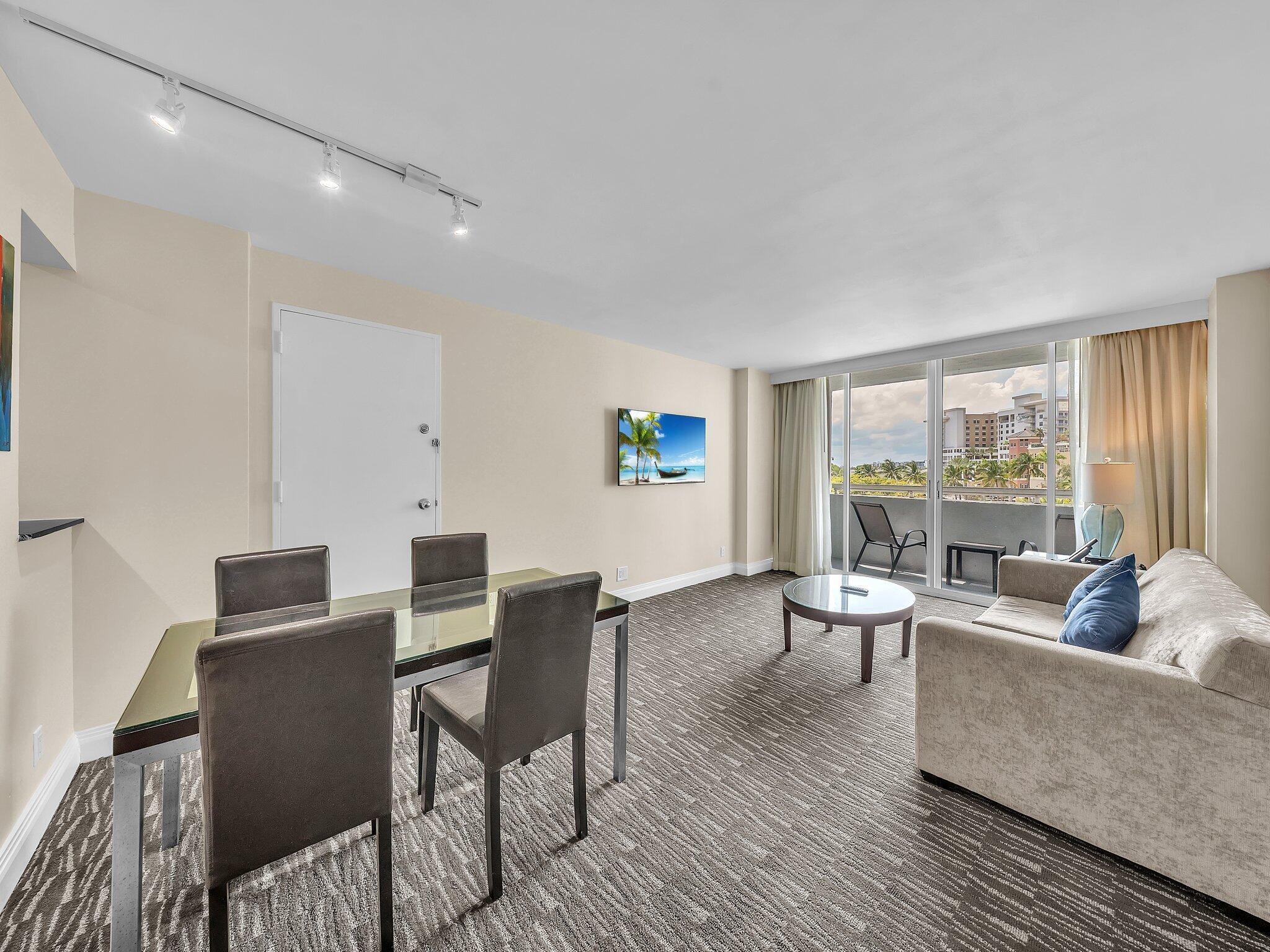 2670 E Sunrise Boulevard # 319 — Photo 4