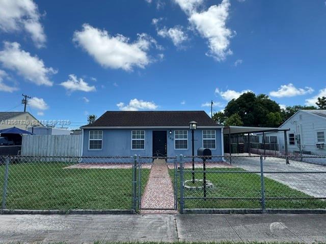 740 SE 4th Pl — Photo 2