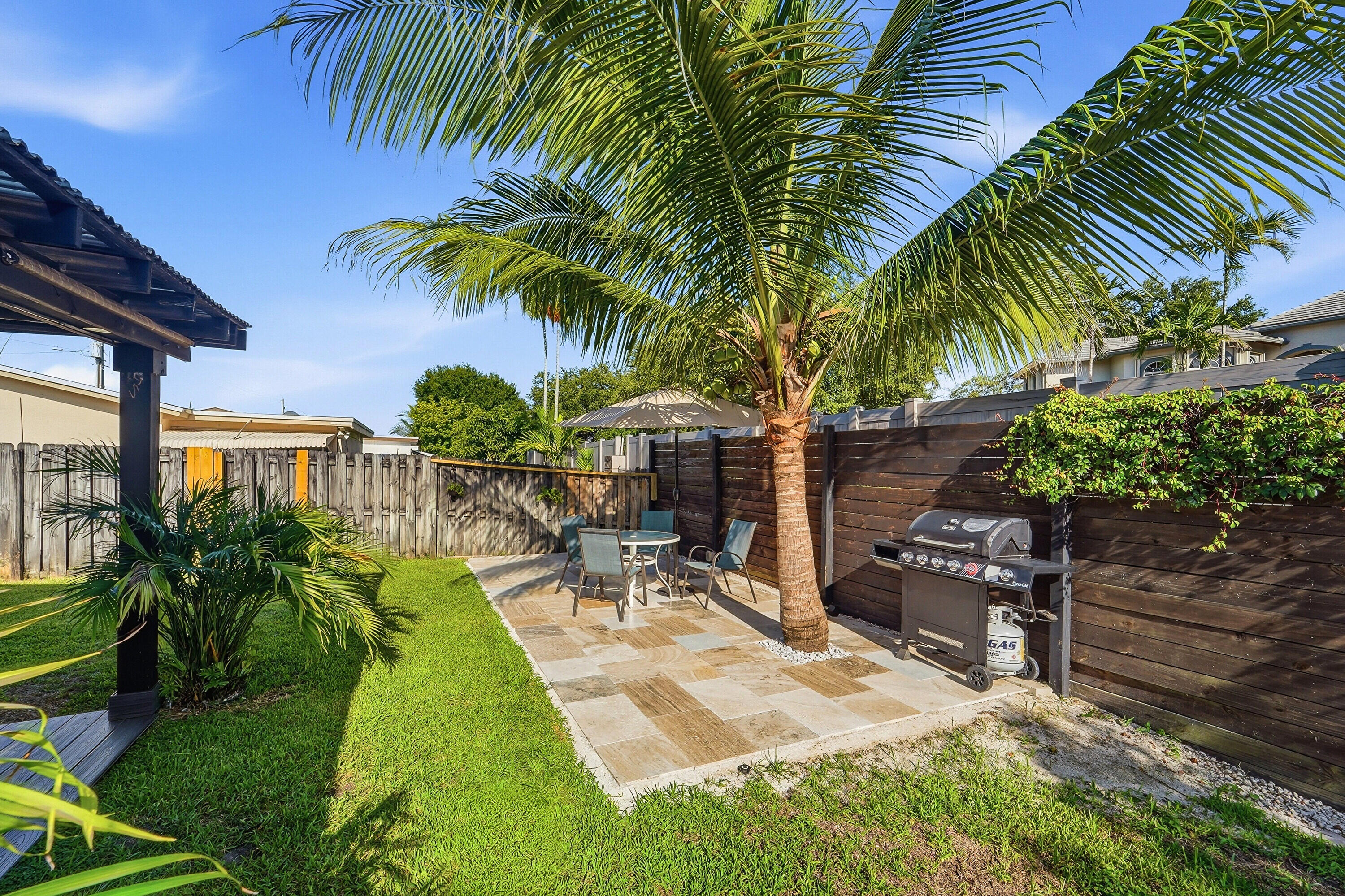 2908 NW 48TH Street — Photo 3