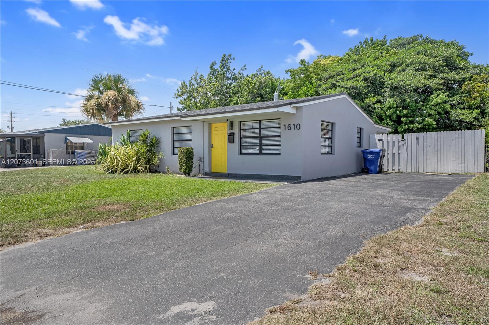 1610 S 24th Ct, Hollywood FL 33020