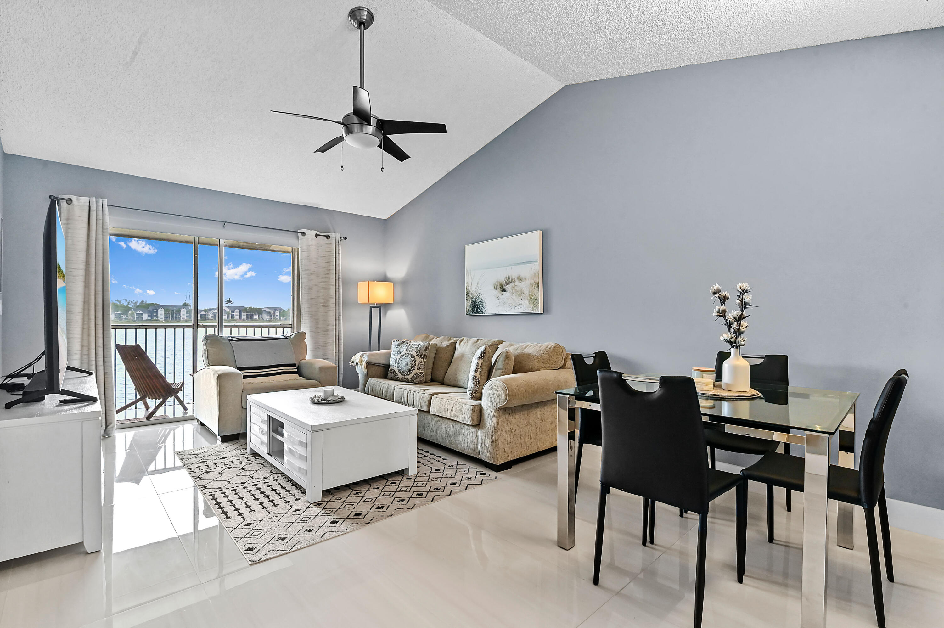 5530 Lakeside Drive # 203, Margate FL 33063