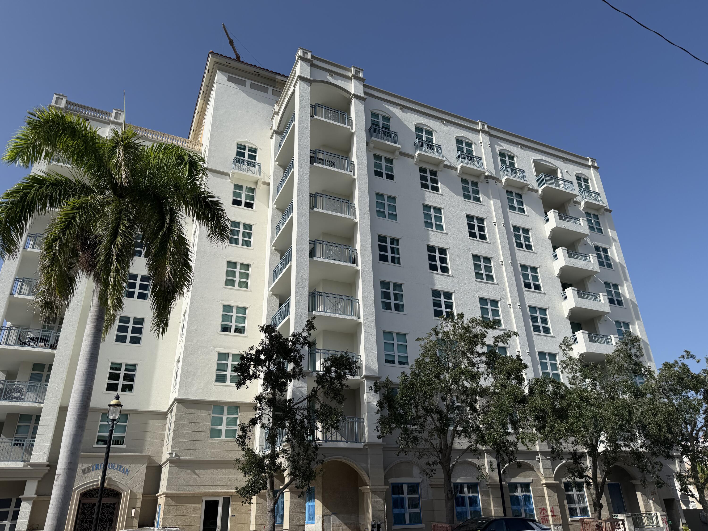 403 S Sapodilla Avenue # 207, West Palm Beach FL 33401