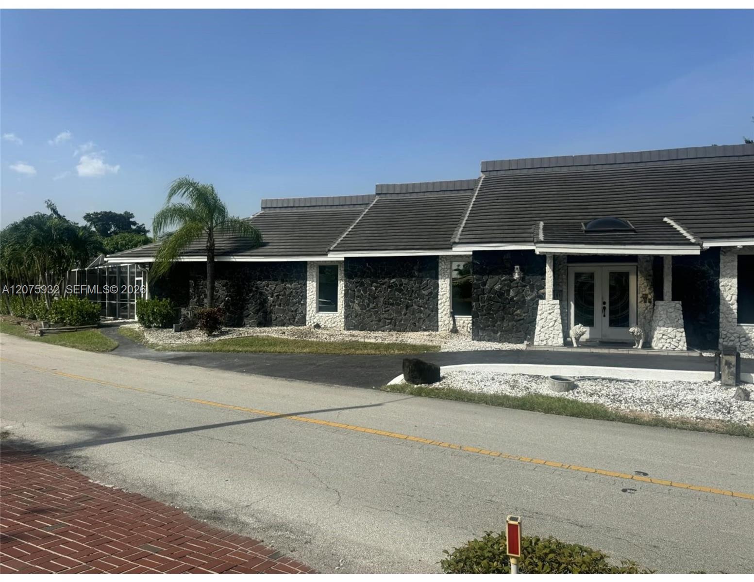 4608 Bayberry Ln, Tamarac FL 33319