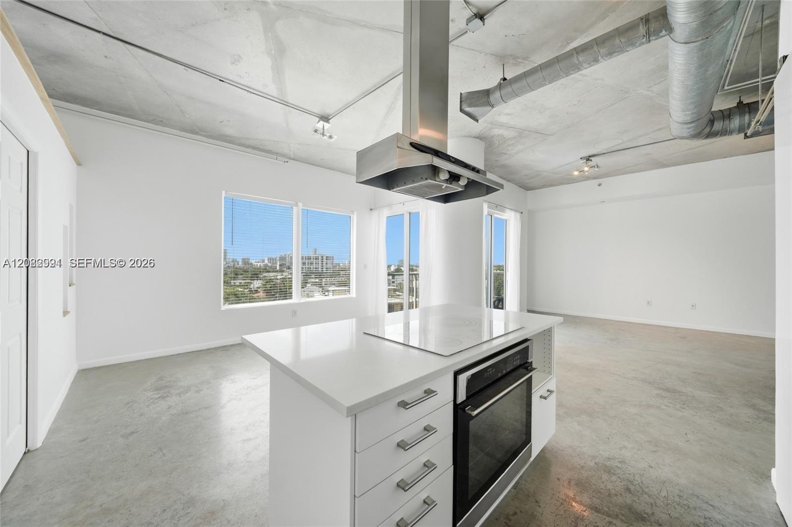 10 SW South River Dr # 804 — Photo 3