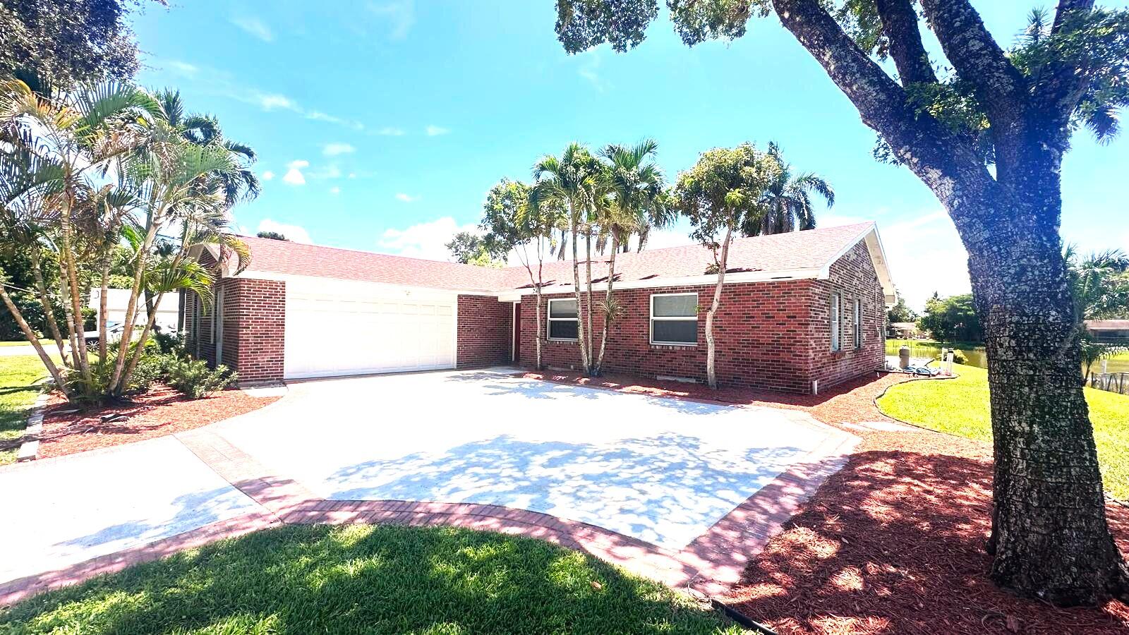 8102 PIONEER Road, Royal Palm Beach FL 33411