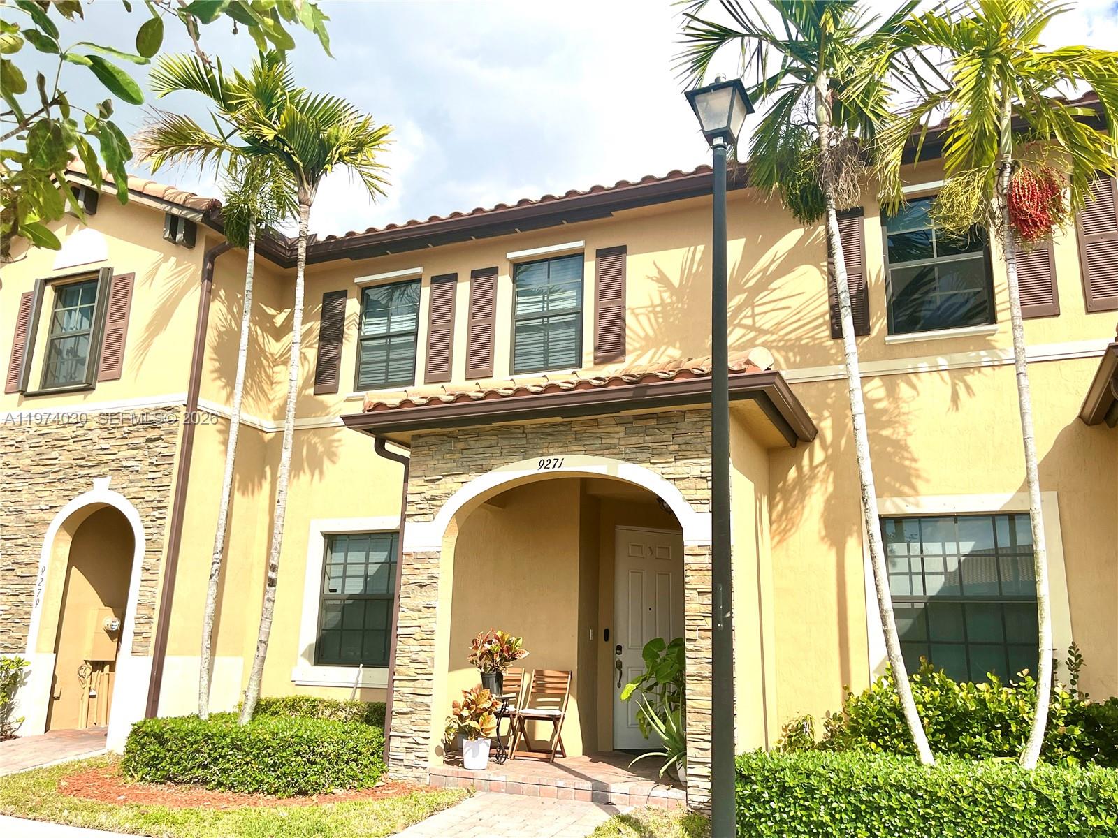 9271 W 33rd Ln, Hialeah FL 33018
