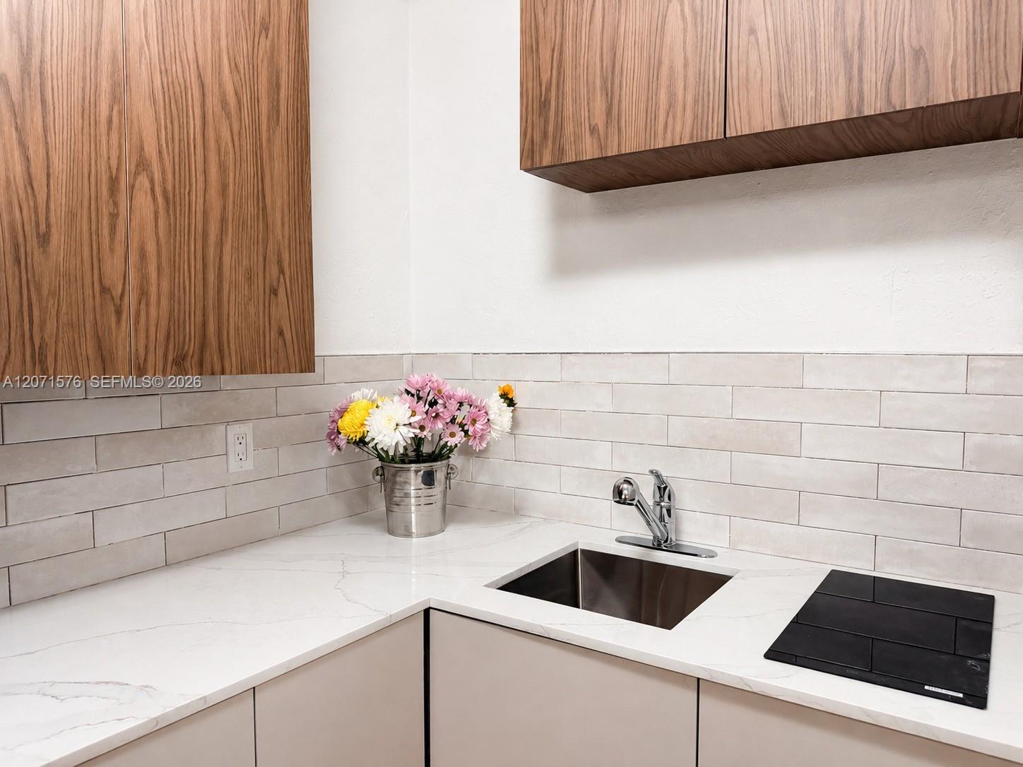 951 Jefferson Ave # 1 View 3