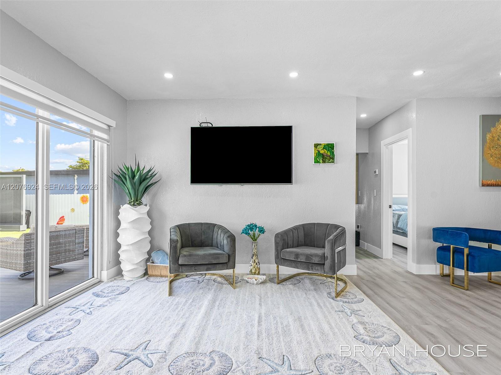 3341 NW 20th St — Photo 5