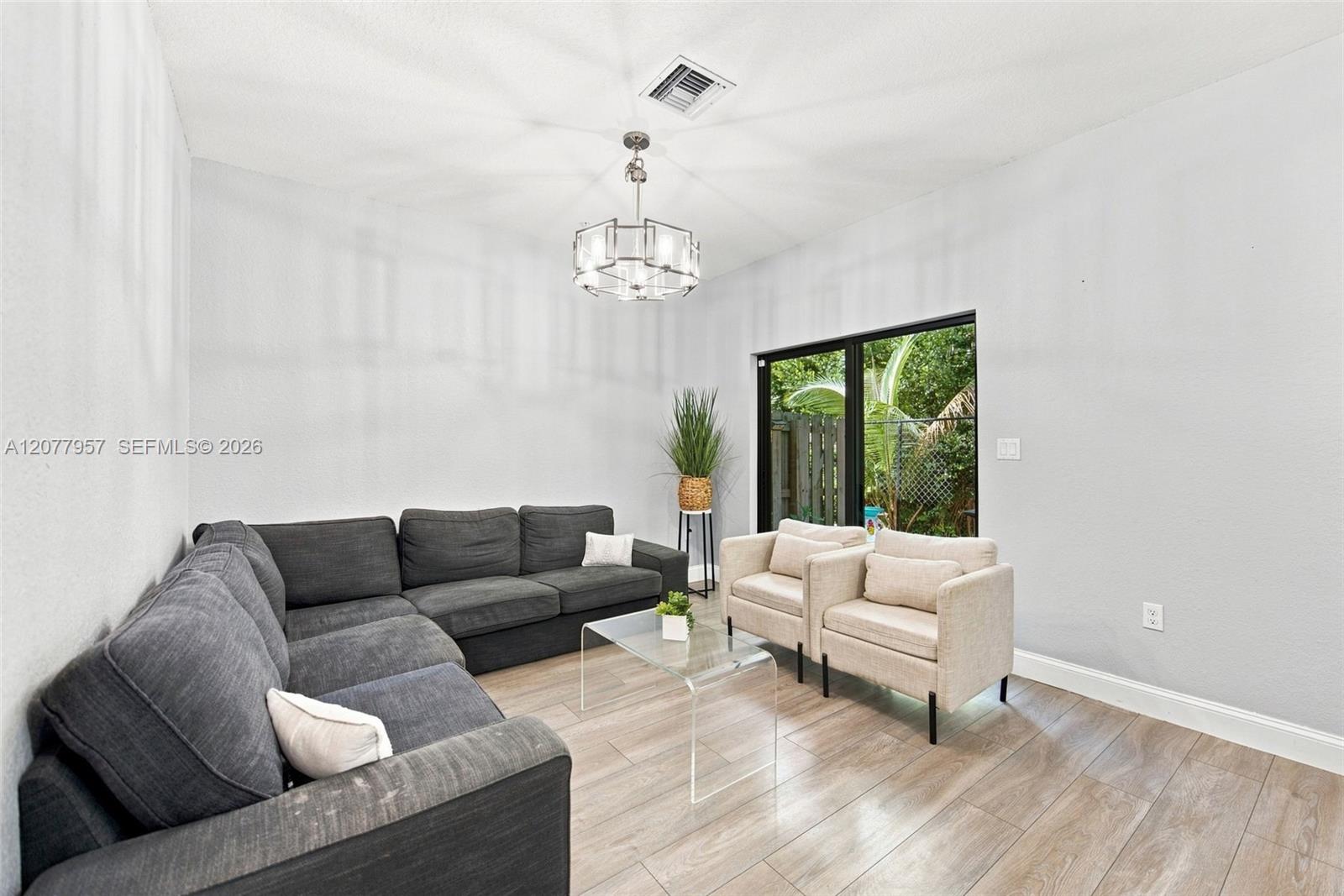 156 SW 185th Way — Photo 5