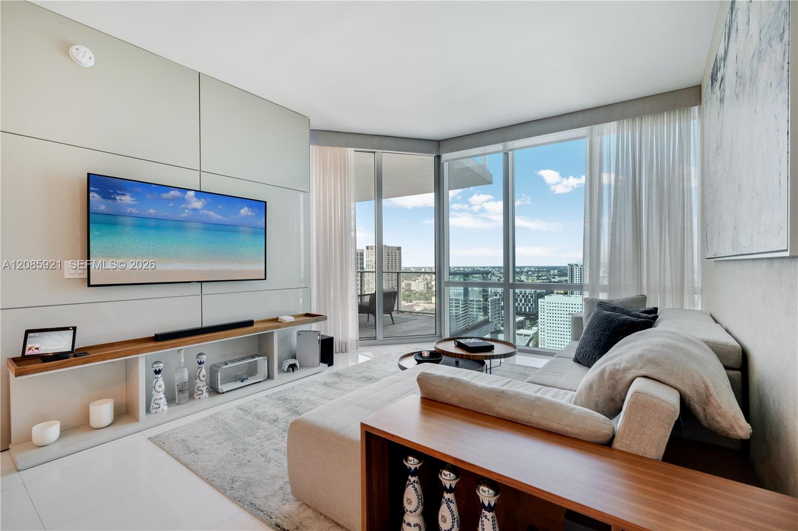 851 NE 1st Ave # 3408, Miami FL 33132