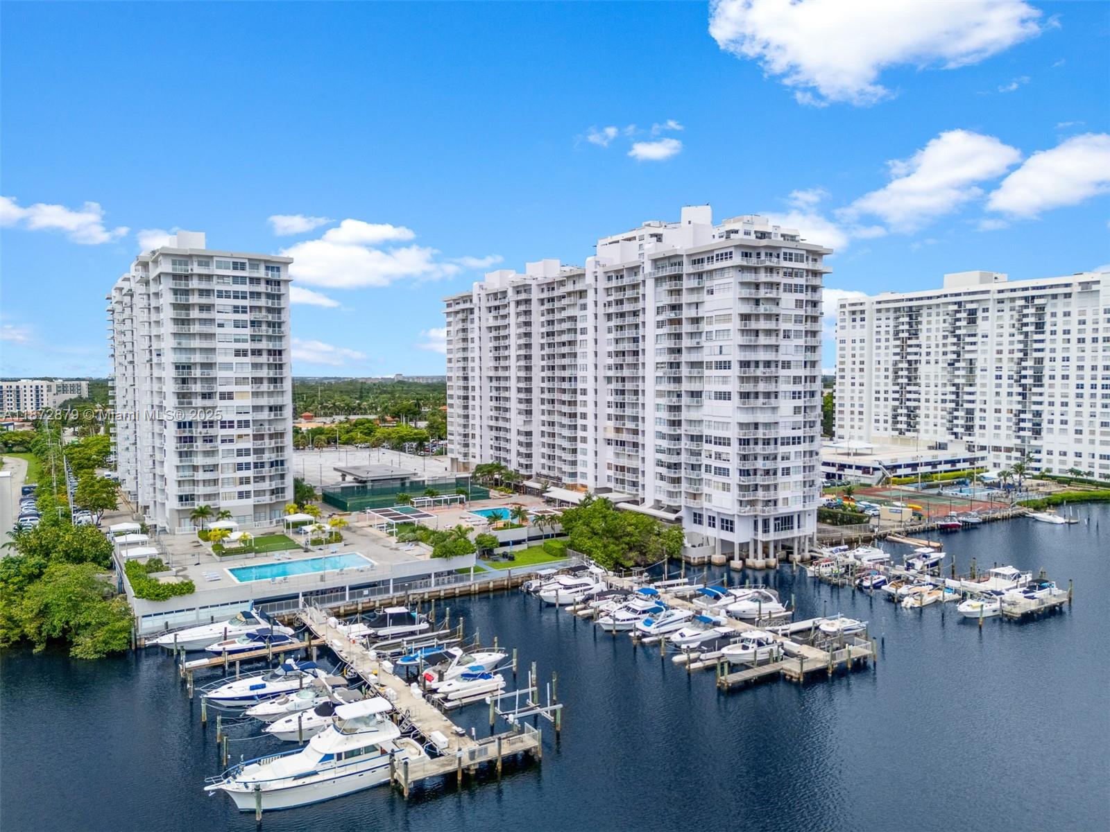 18071 Biscayne Blvd, Aventura FL 33160