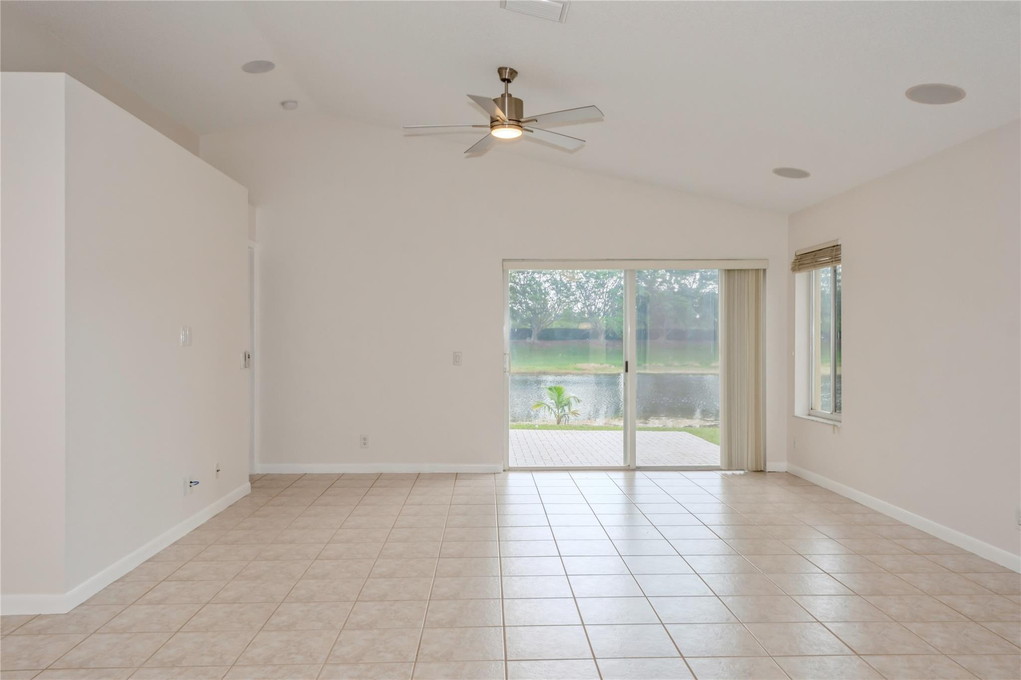 4367 DOGWOOD Circle — Photo 4