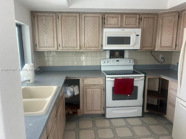 15821 SW 102nd Ct — Photo 5