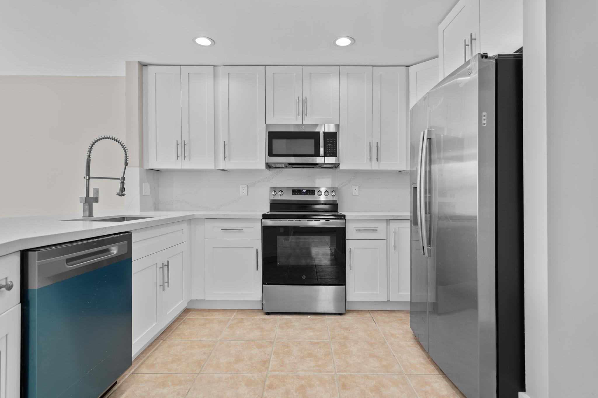 4250 NW 1st Place — Photo 5