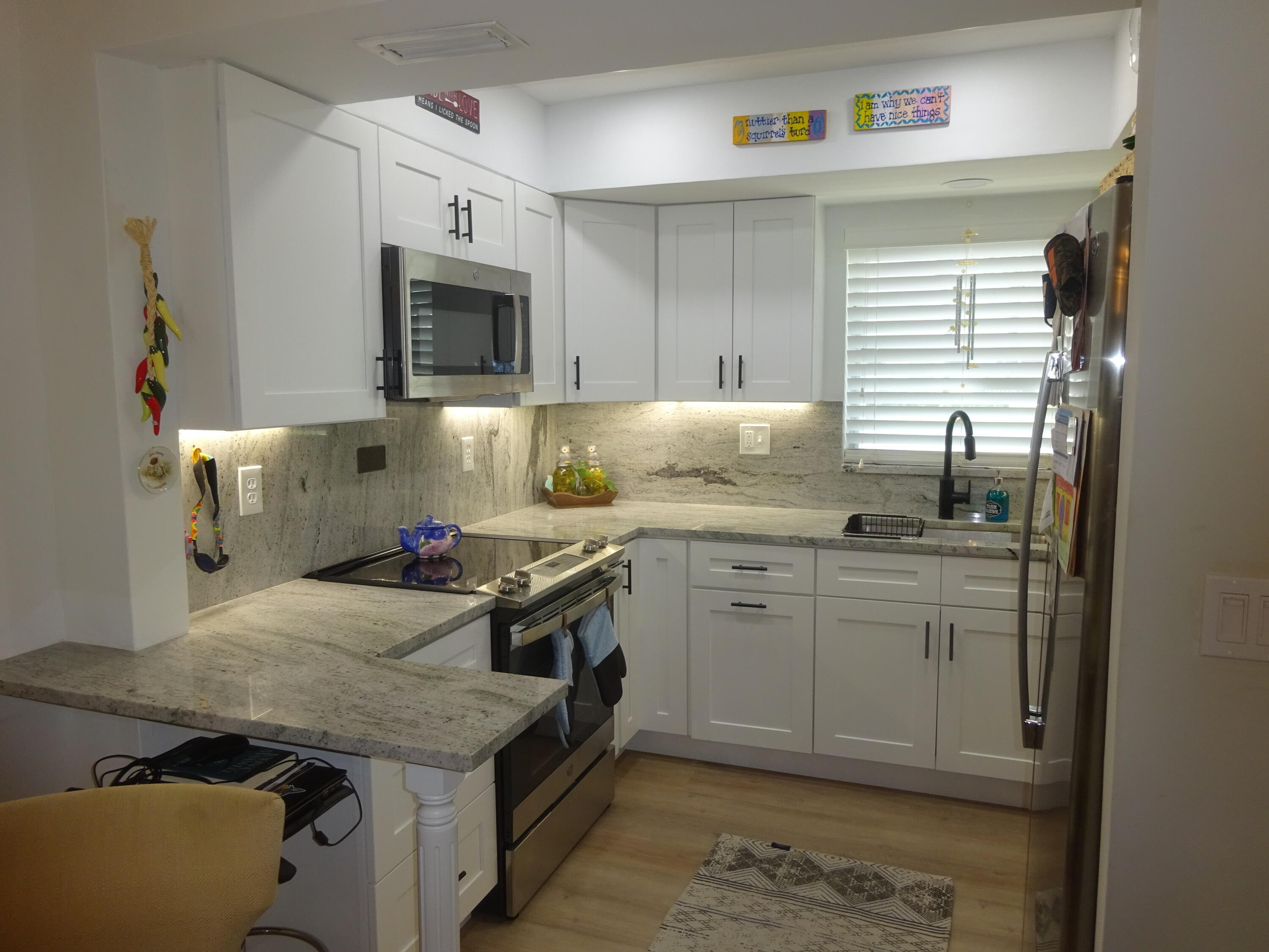 2864 CROSLEY Drive E # A — Photo 2
