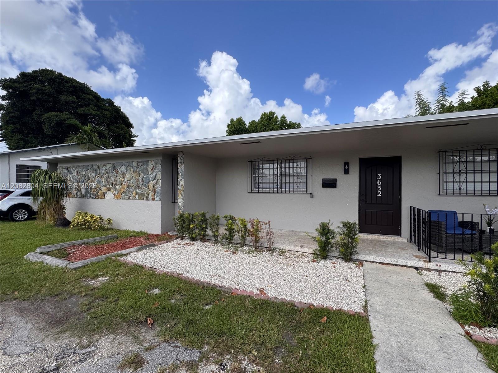 3632 SW 87th Ave # FRONT, Miami FL 33165