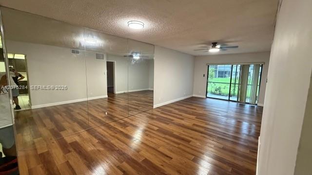 3101 Oakland Shores Dr # H108 — Photo 5